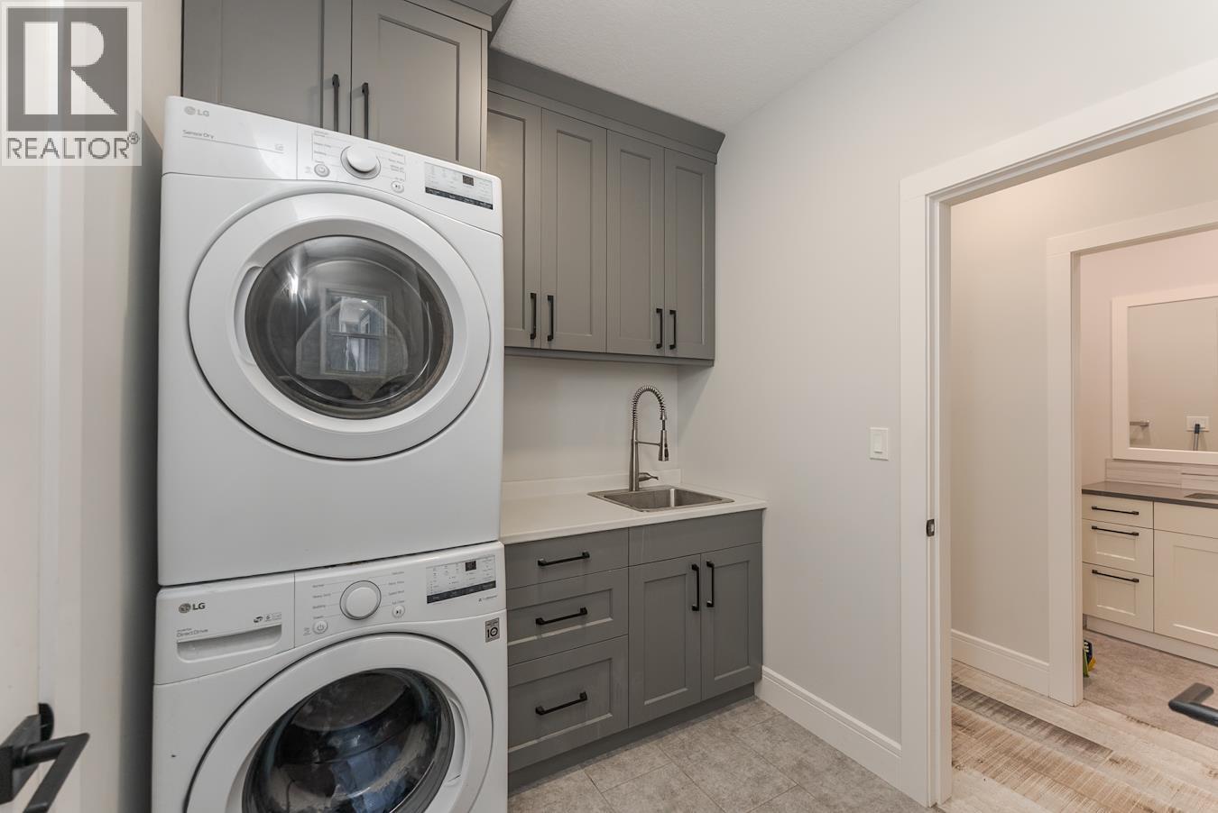 3350 HILLSIDE DRIVE, Prince George