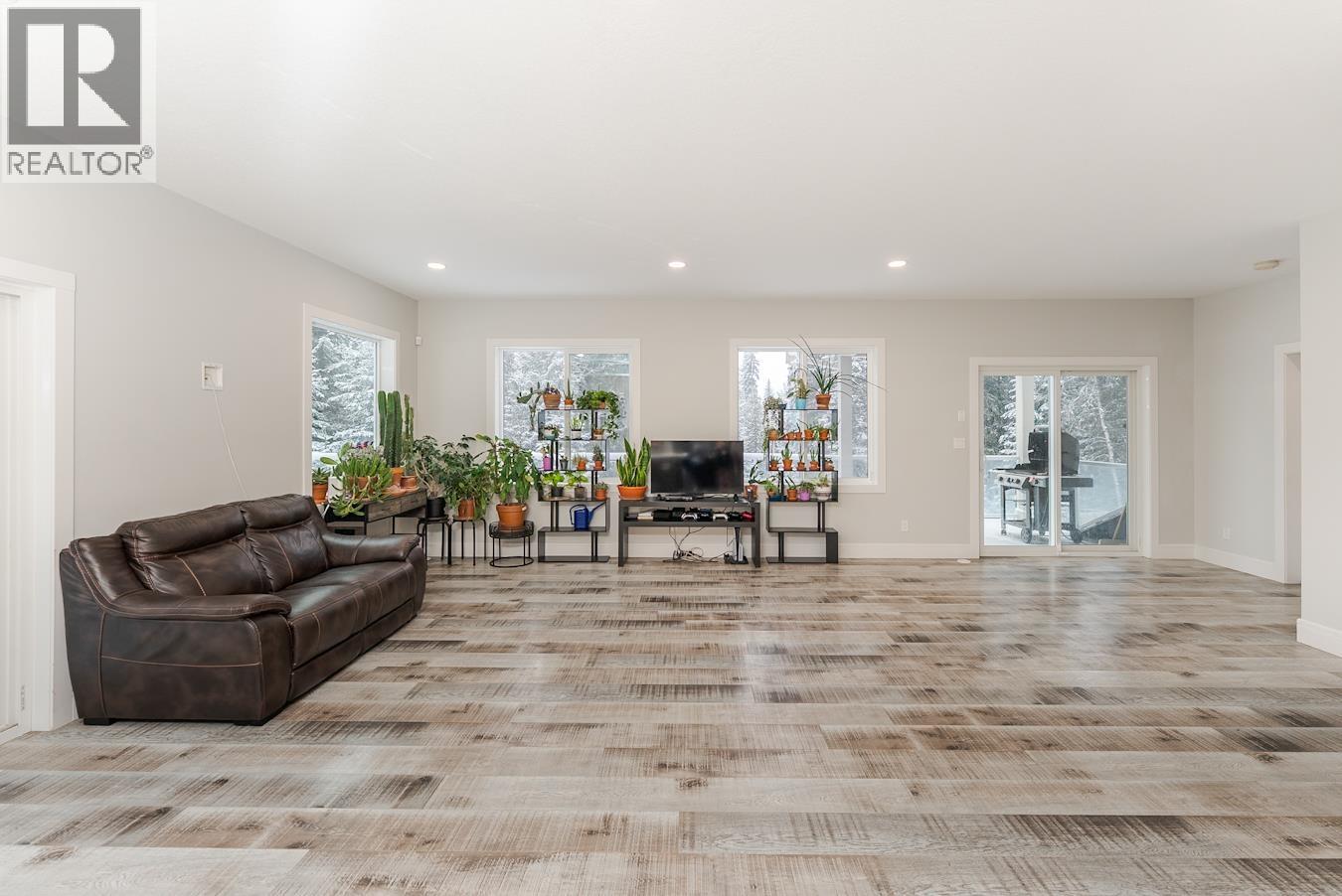 3350 HILLSIDE DRIVE, Prince George