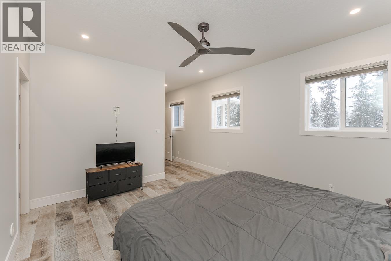 3350 HILLSIDE DRIVE, Prince George