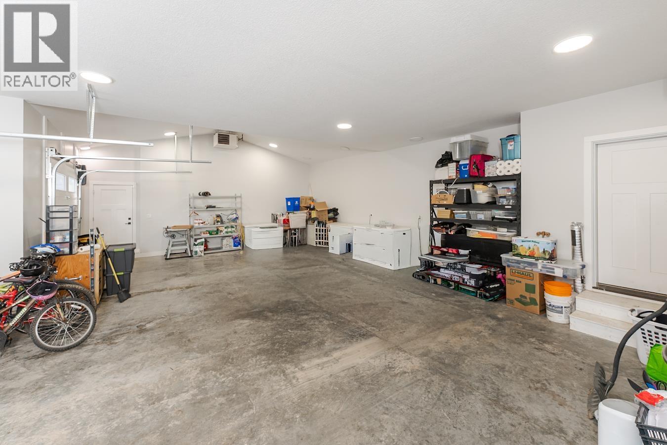 3350 HILLSIDE DRIVE, Prince George