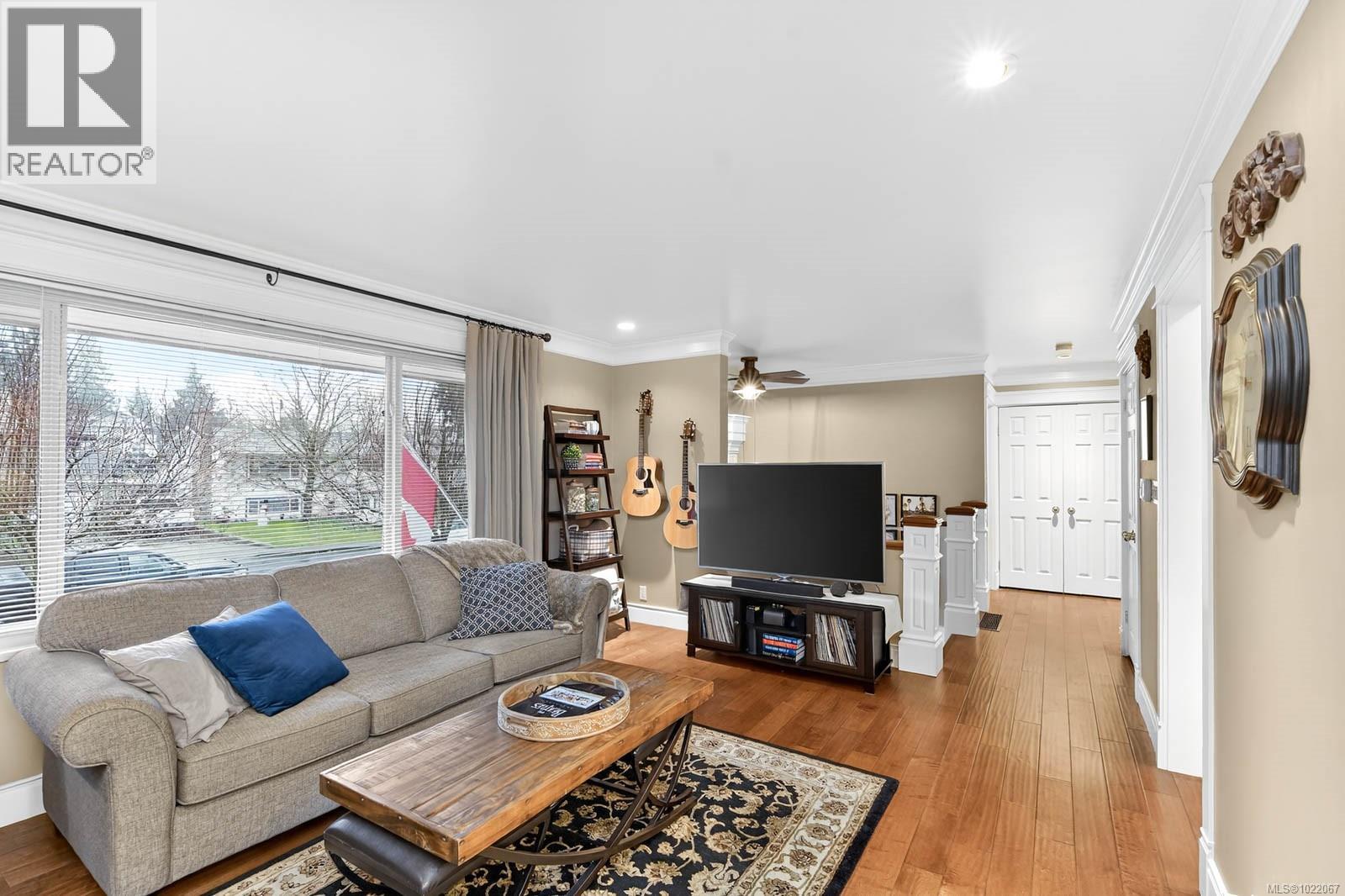 5424 Haslam Dr, Port Alberni