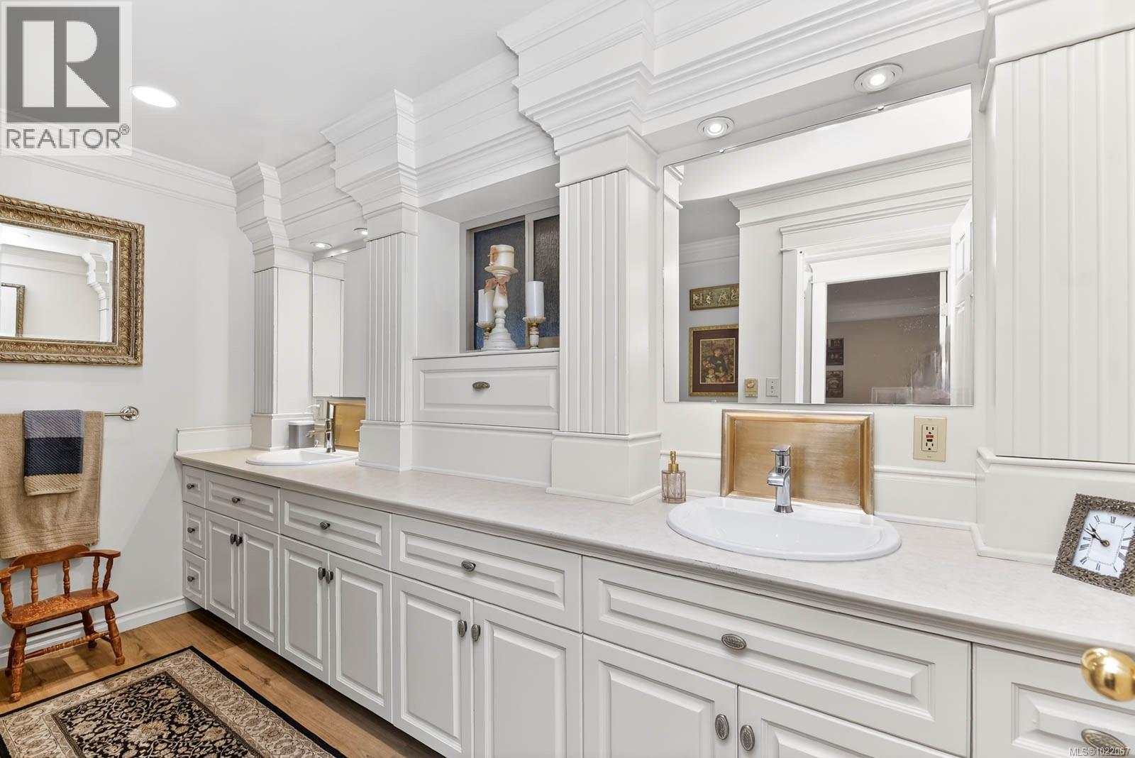 5424 Haslam Dr, Port Alberni