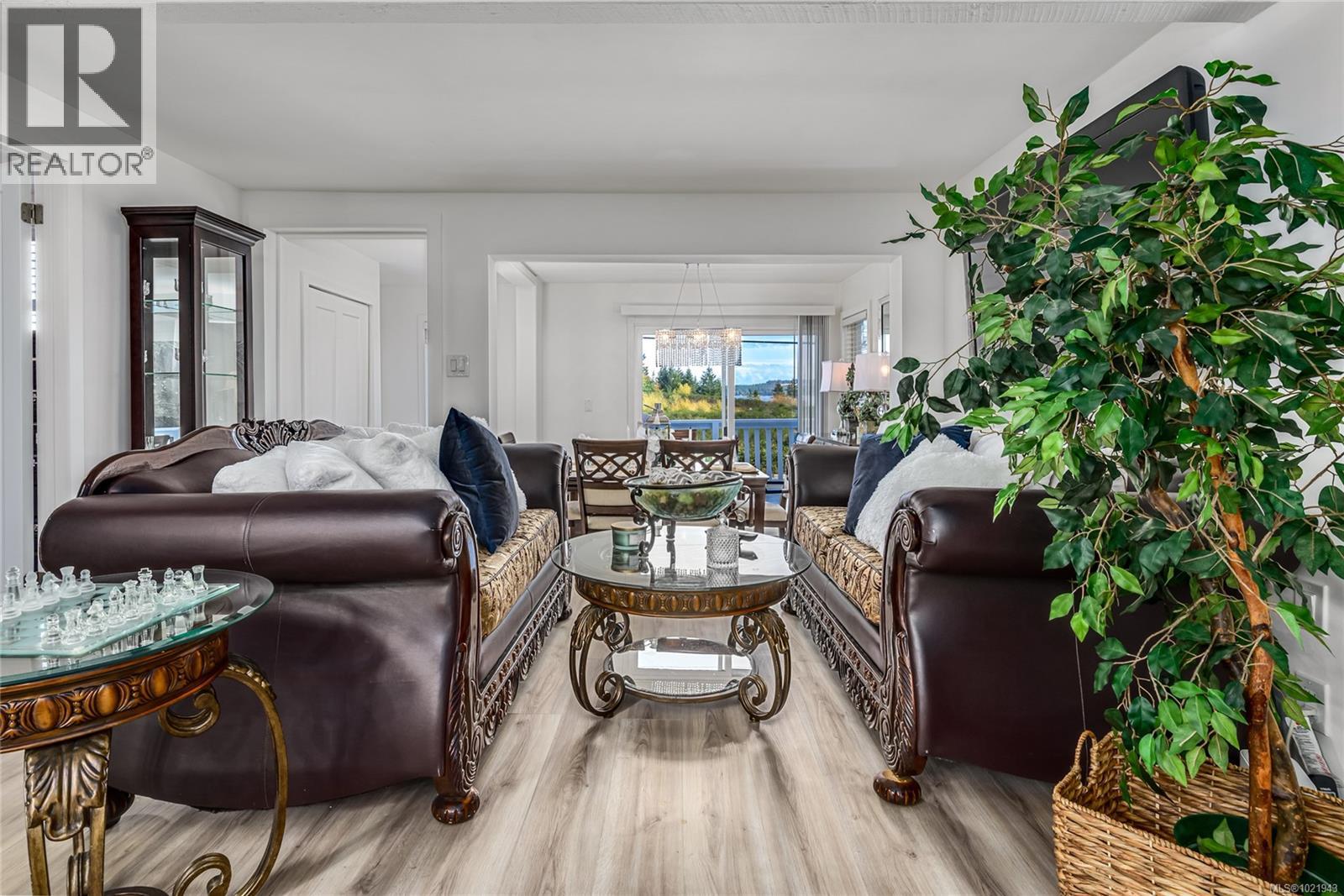 5429 ISLAND HWY - 10