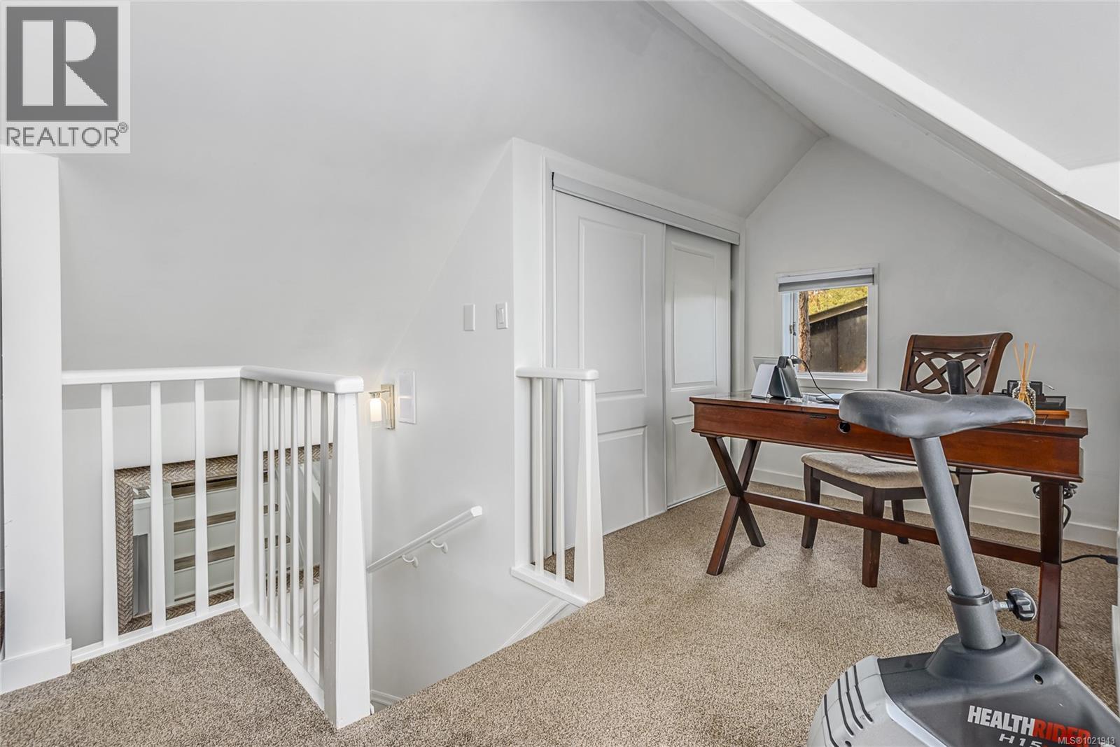 5429 ISLAND HWY - 23