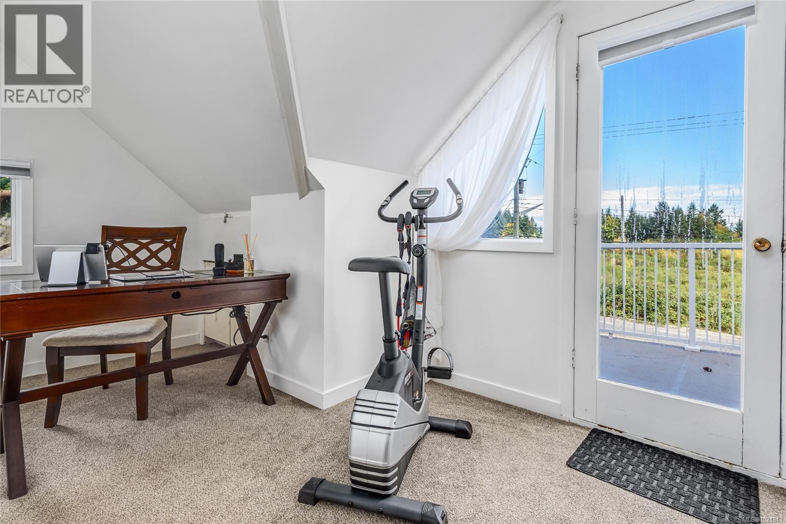 5429 ISLAND HWY - 24