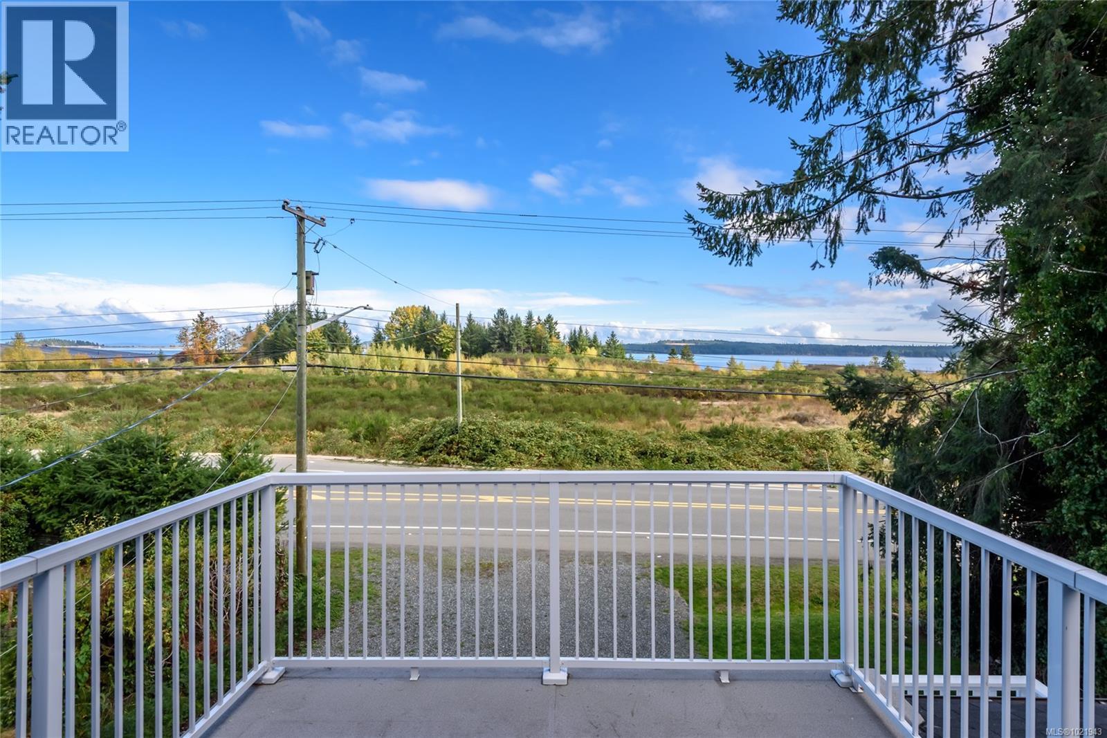 5429 ISLAND HWY - 27