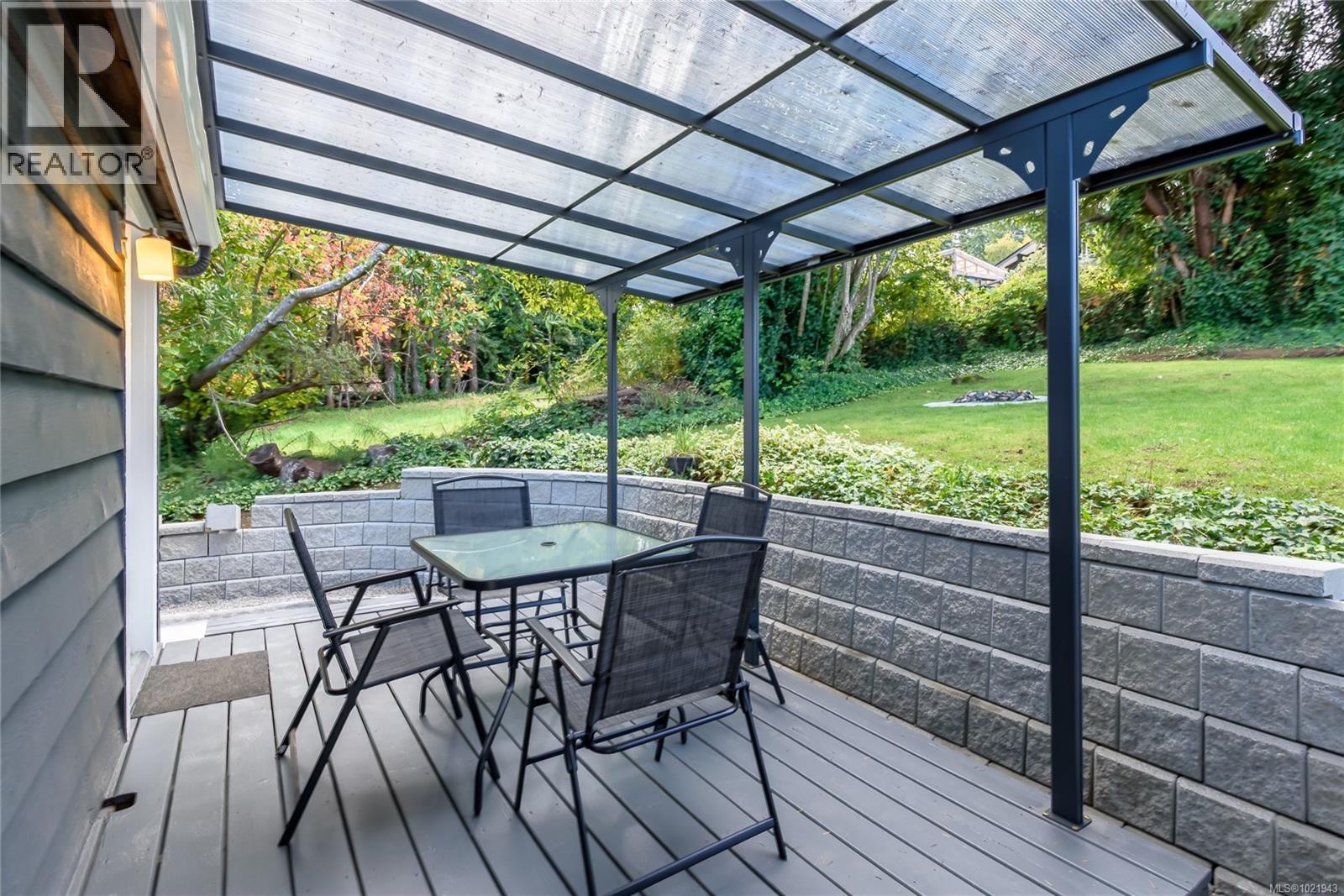 5429 ISLAND HWY - 35