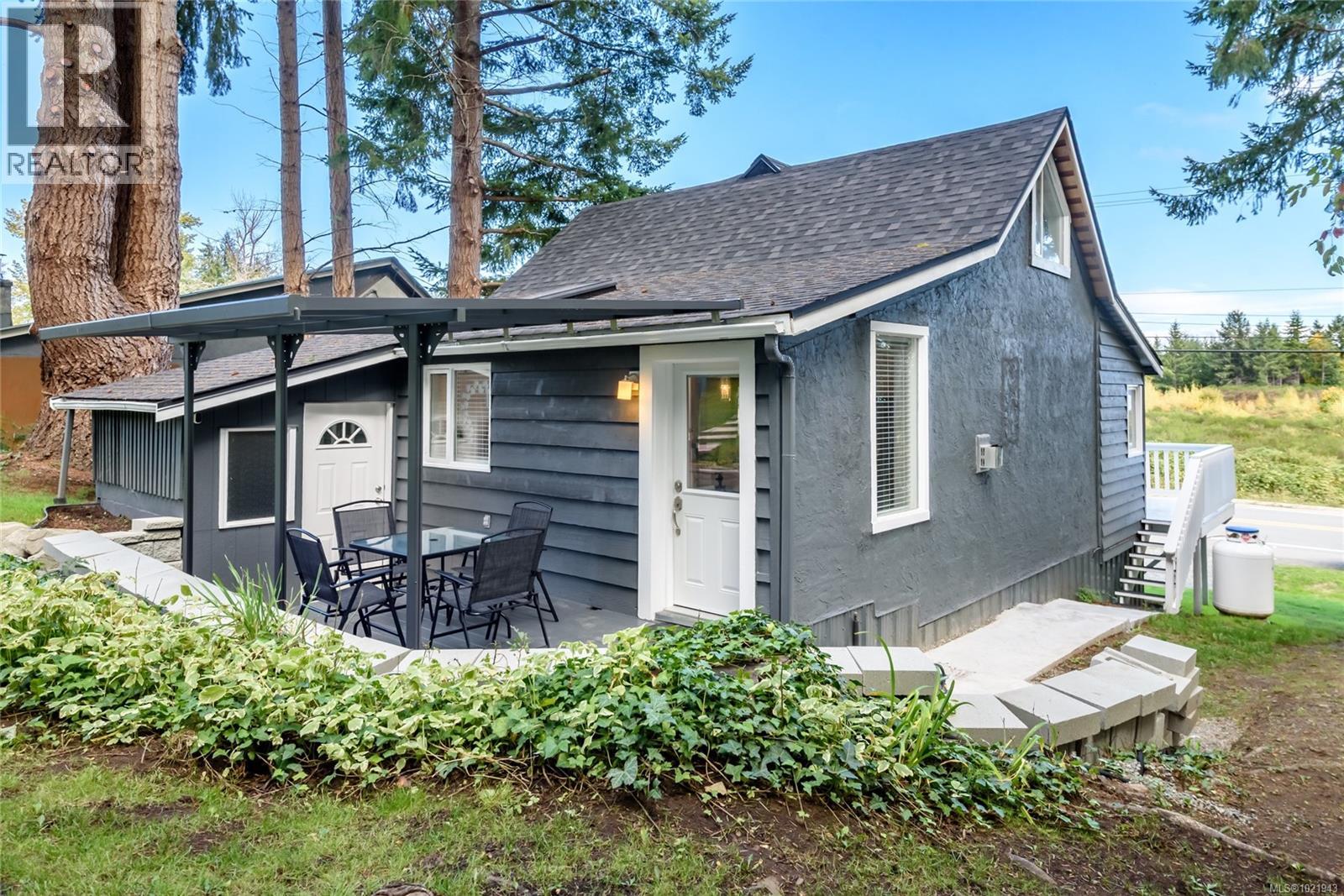 5429 ISLAND HWY - 36