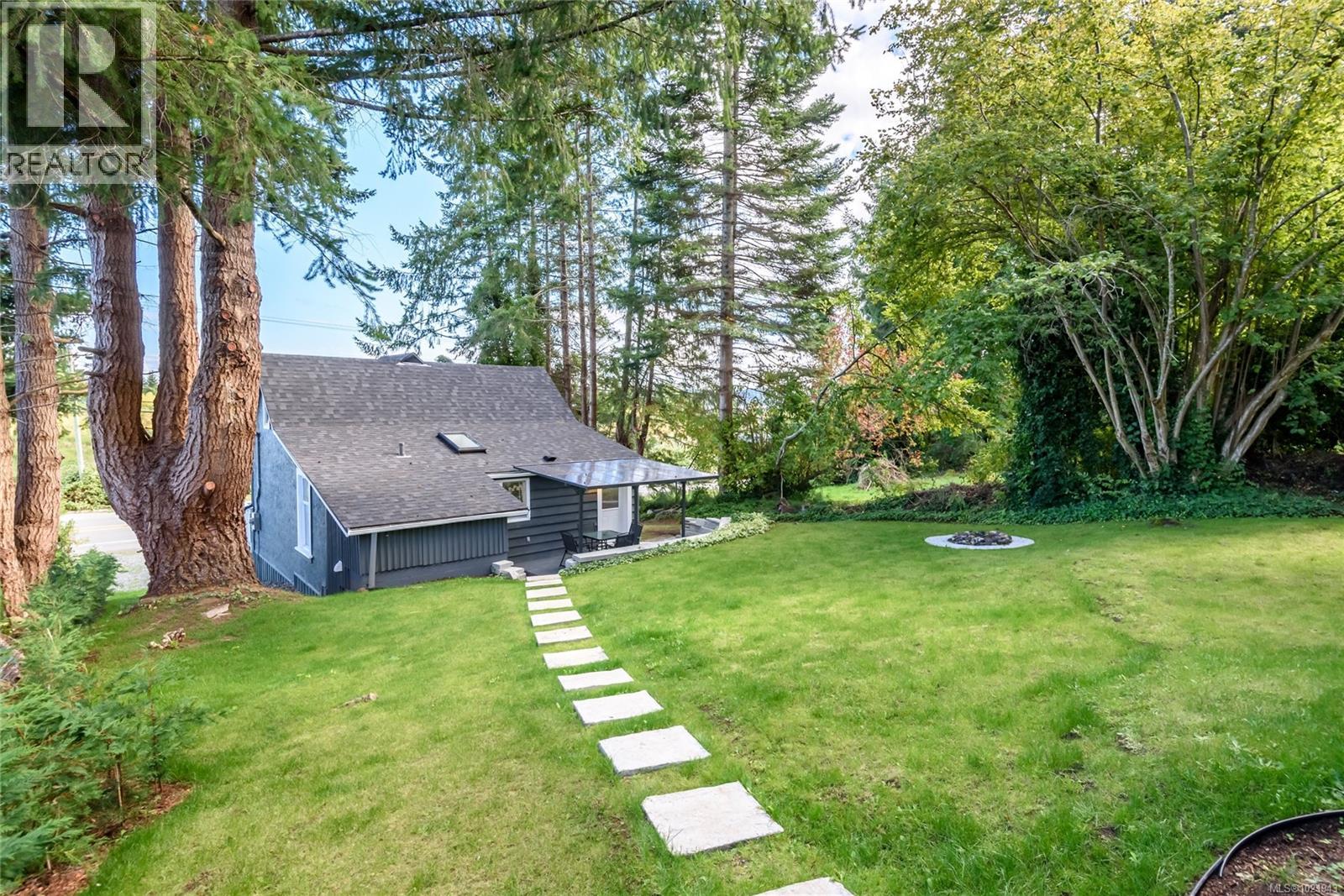 5429 ISLAND HWY - 39