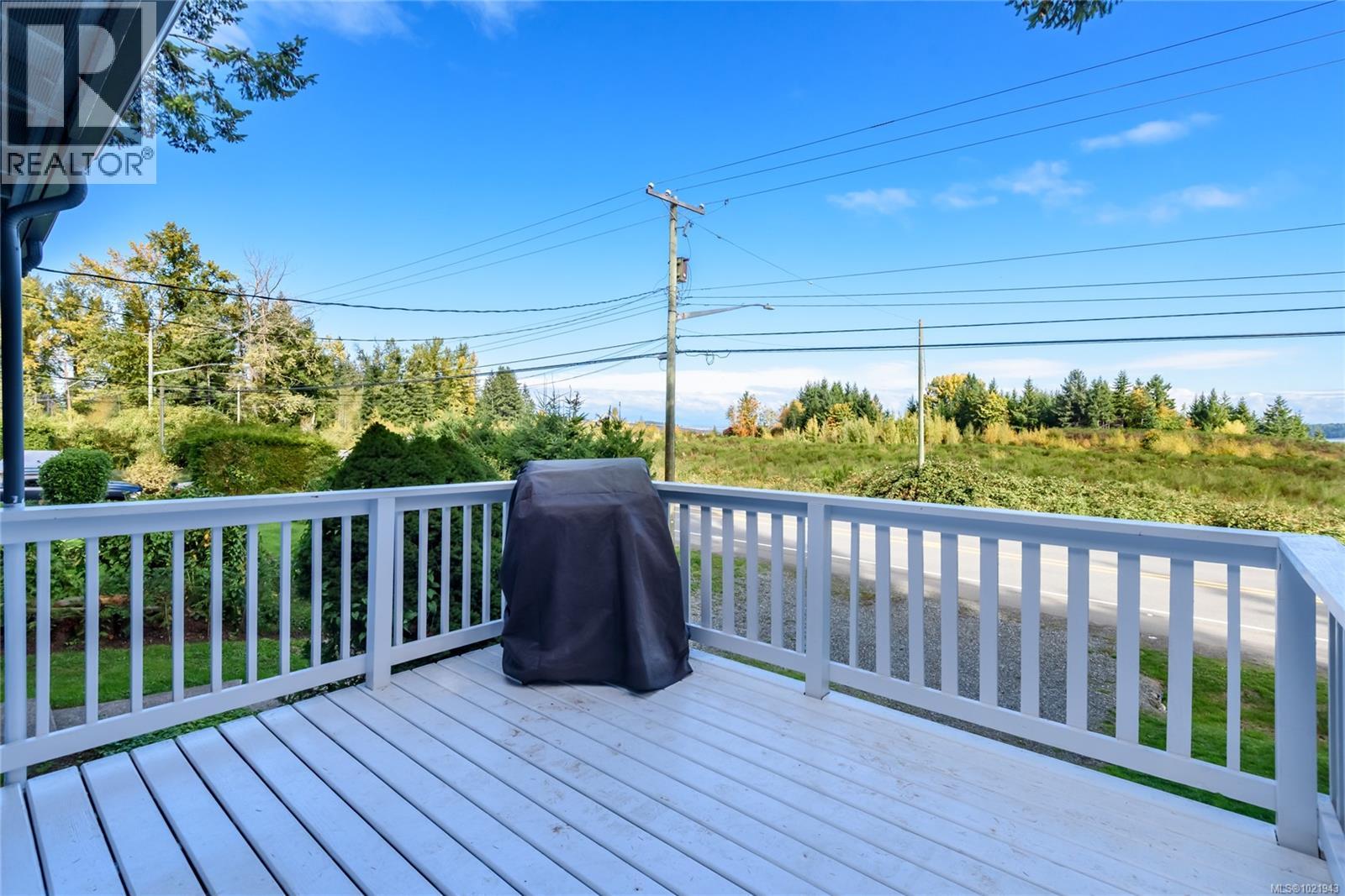 5429 ISLAND HWY - 43