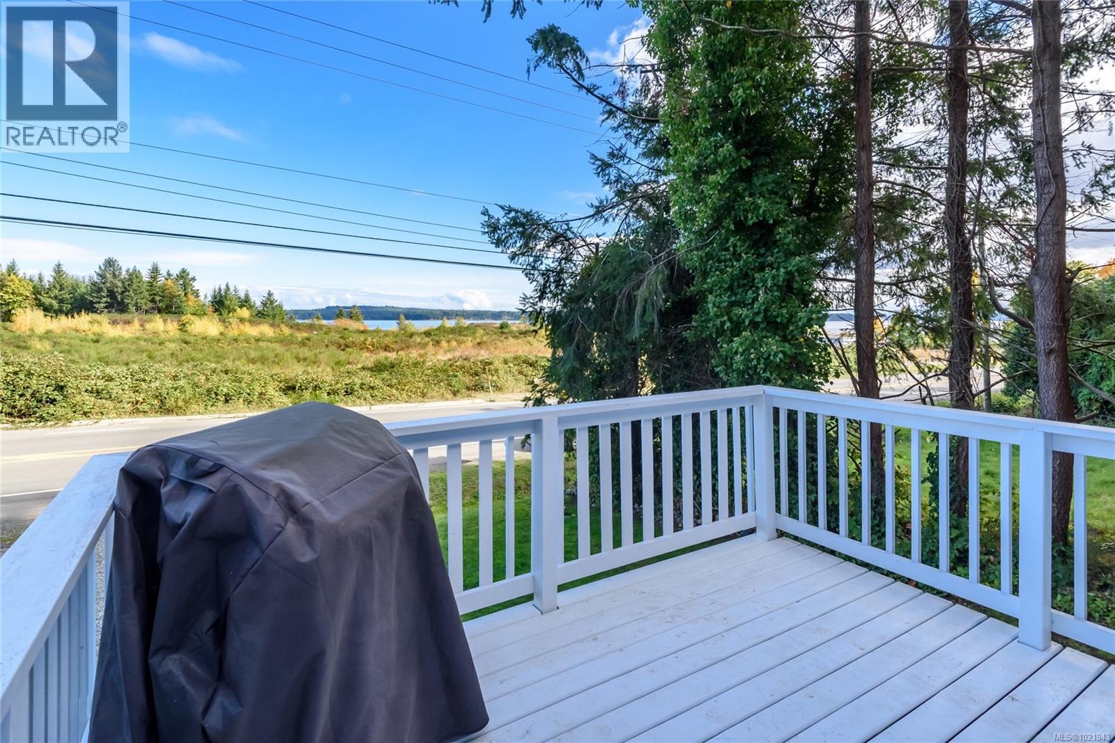 5429 ISLAND HWY - 45