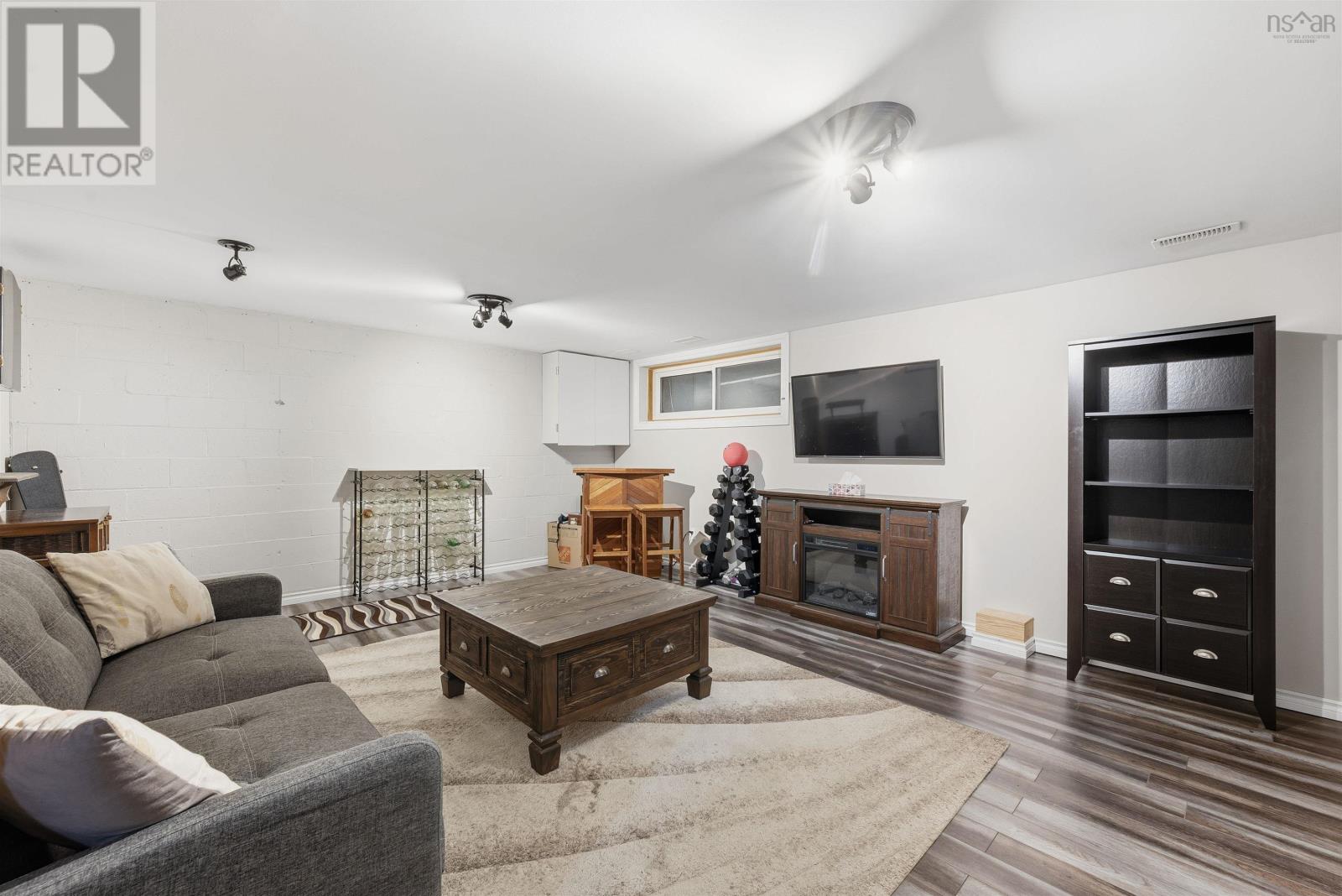 Property 32 of 50 of 24 Roblea Drive