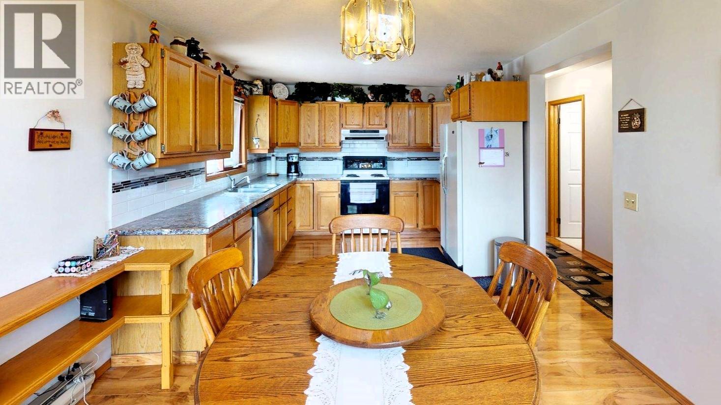 7319 GLACIER DRIVE - 10