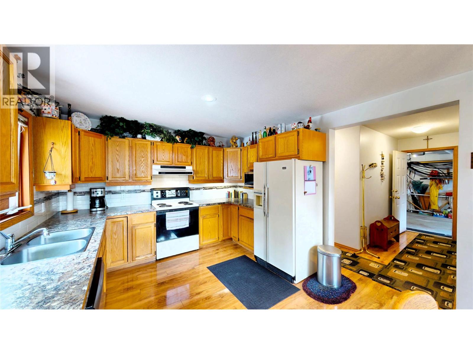 7319 GLACIER DRIVE - 16