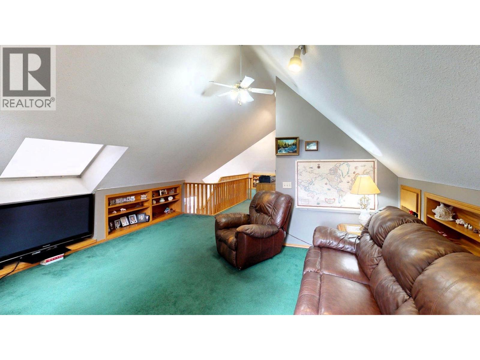 7319 GLACIER DRIVE - 51