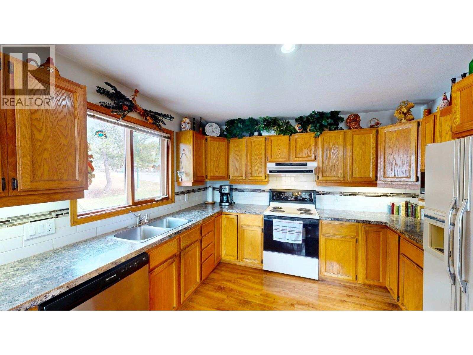 7319 GLACIER DRIVE - 14