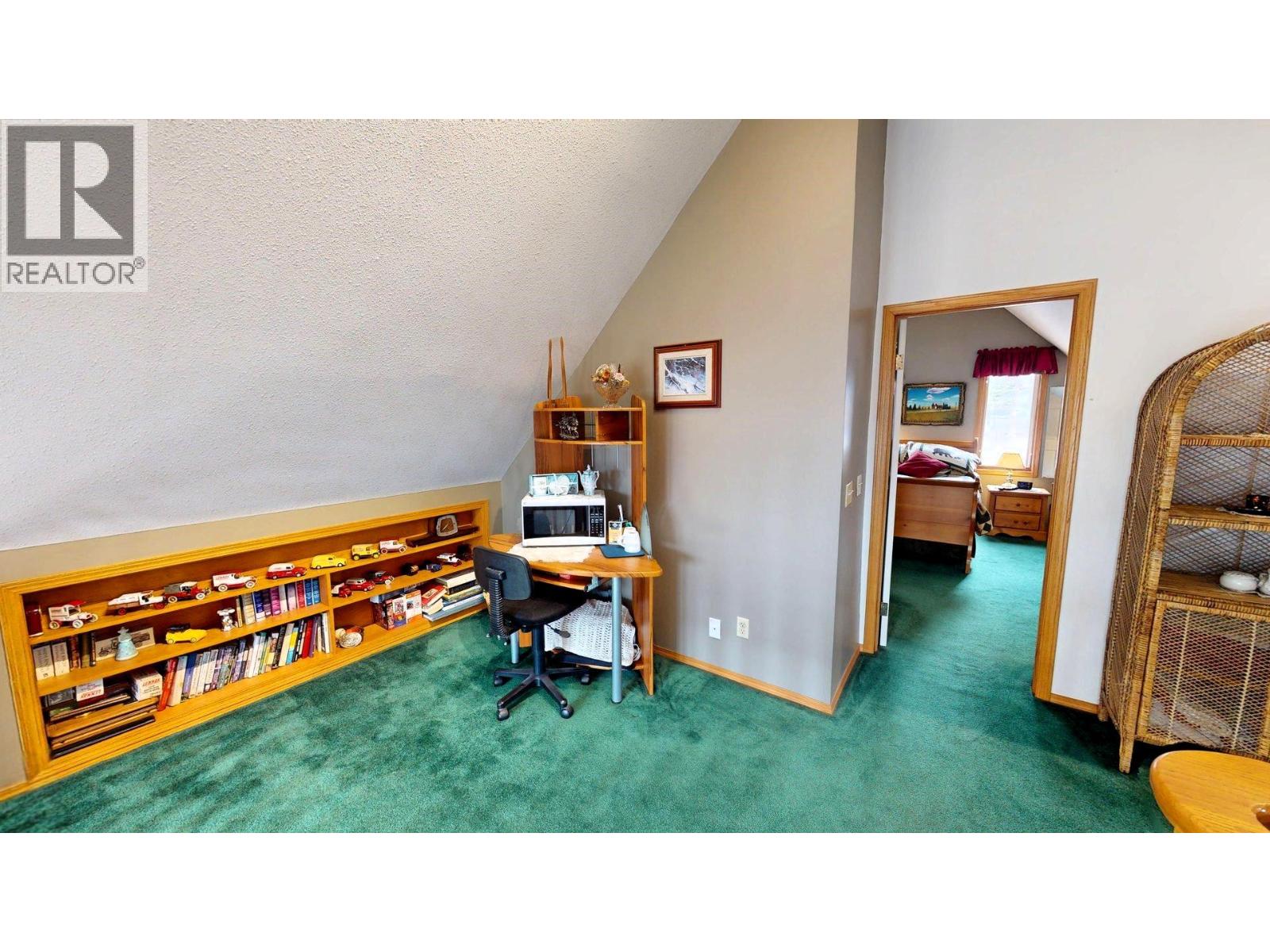 7319 GLACIER DRIVE - 39