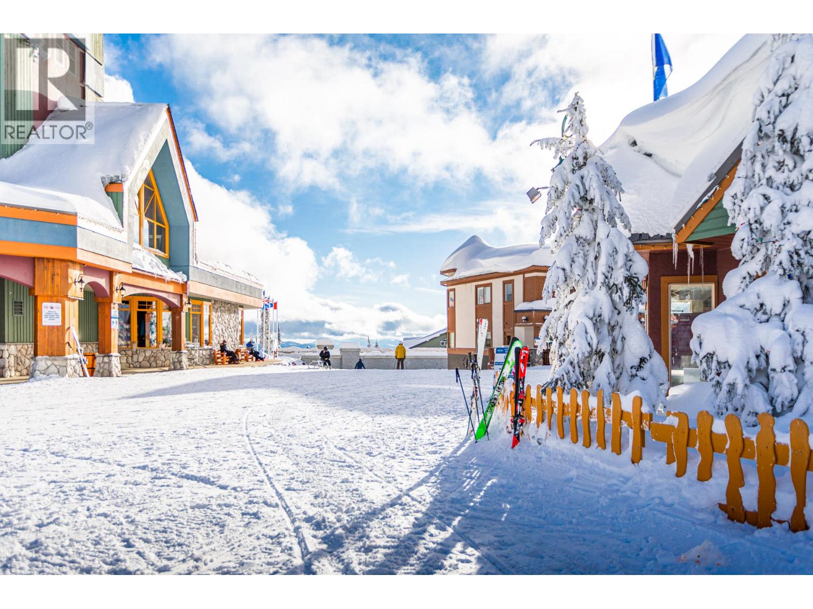  325 Feathertop Way, Big White