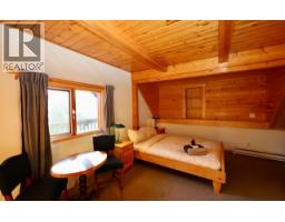 3483 Highway 95, Parson, BC V0A1L0 Photo 29