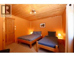 3483 Highway 95, Parson, BC V0A1L0 Photo 37