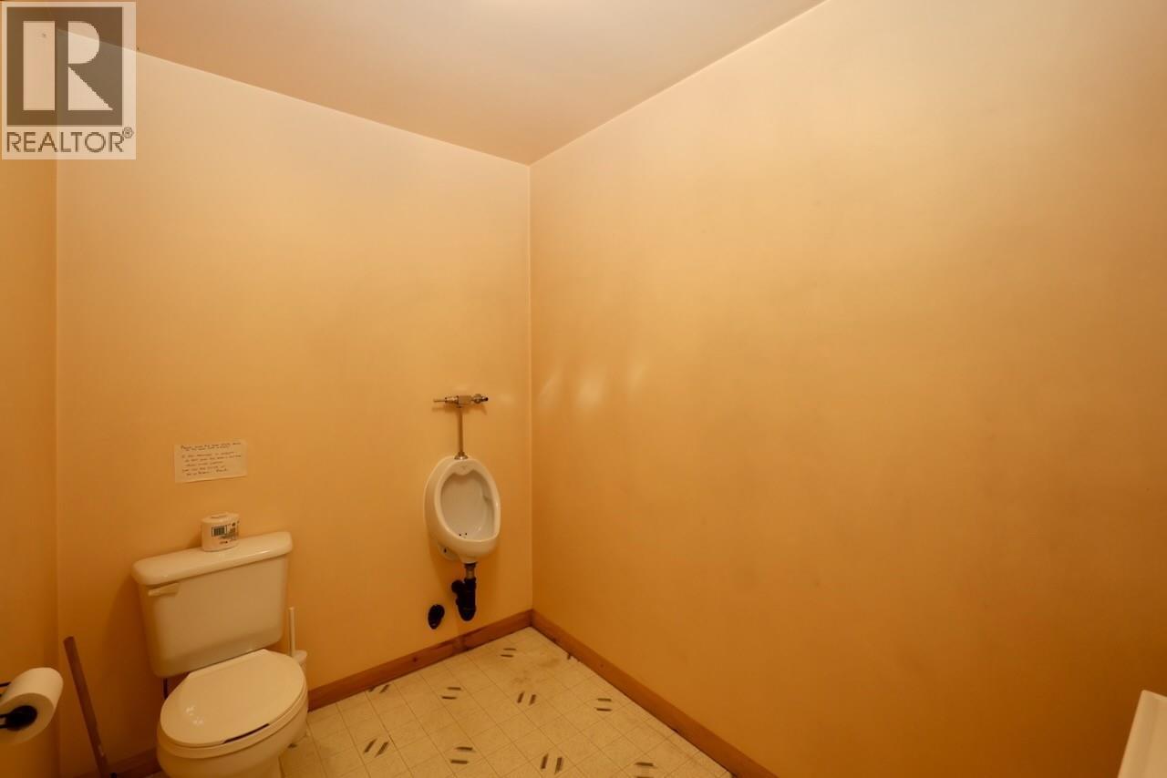 3483 HIGHWAY 95 - 36