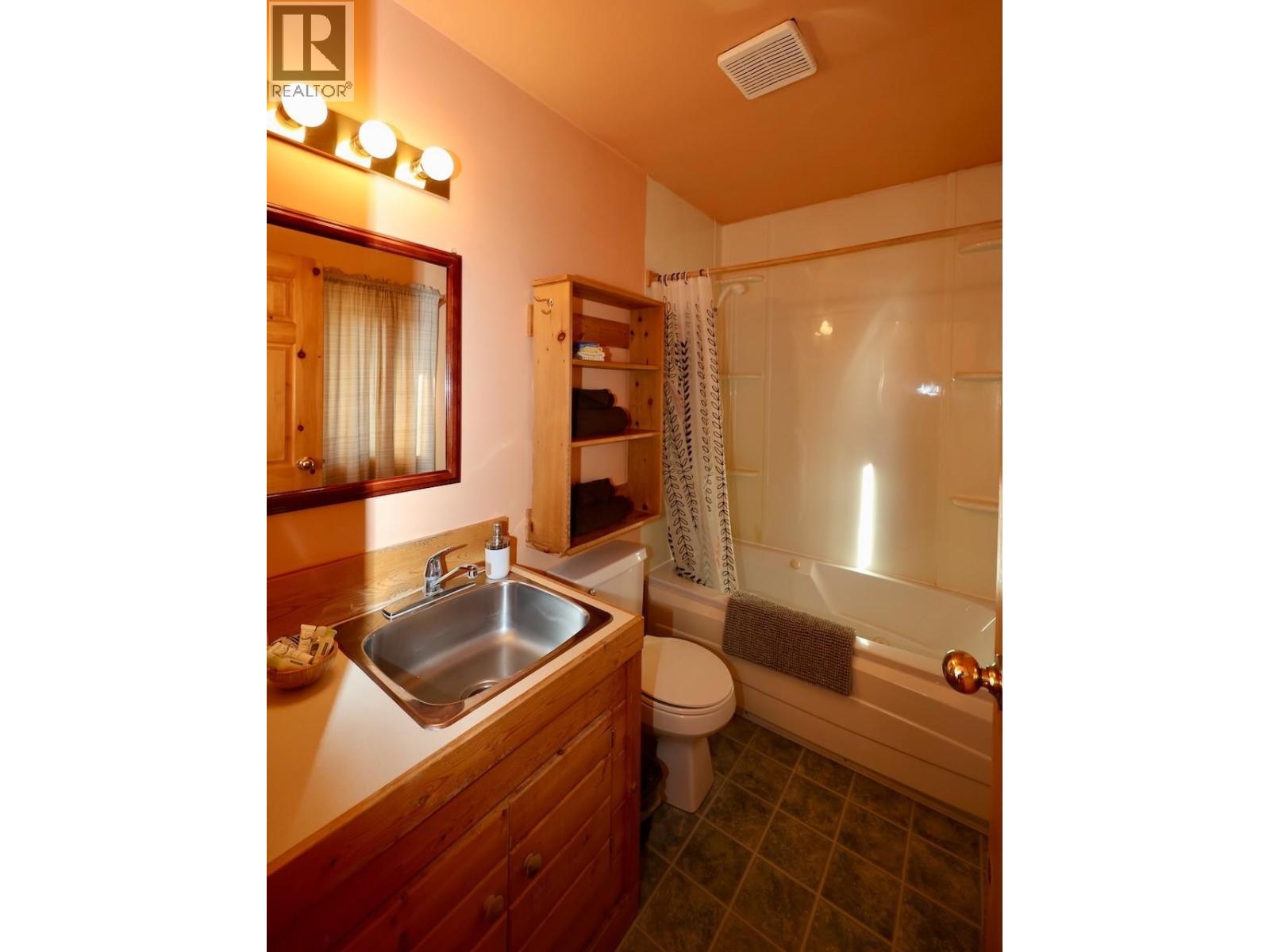 3483 HIGHWAY 95 - 46