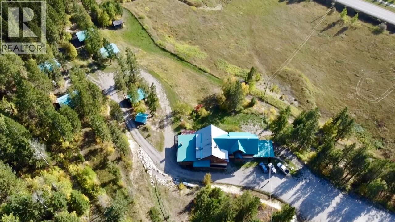3483 Highway 95 - 76