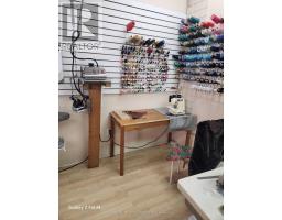 8 - 2323 Bloor Street W, Toronto, ON M6S4W1 Photo 9