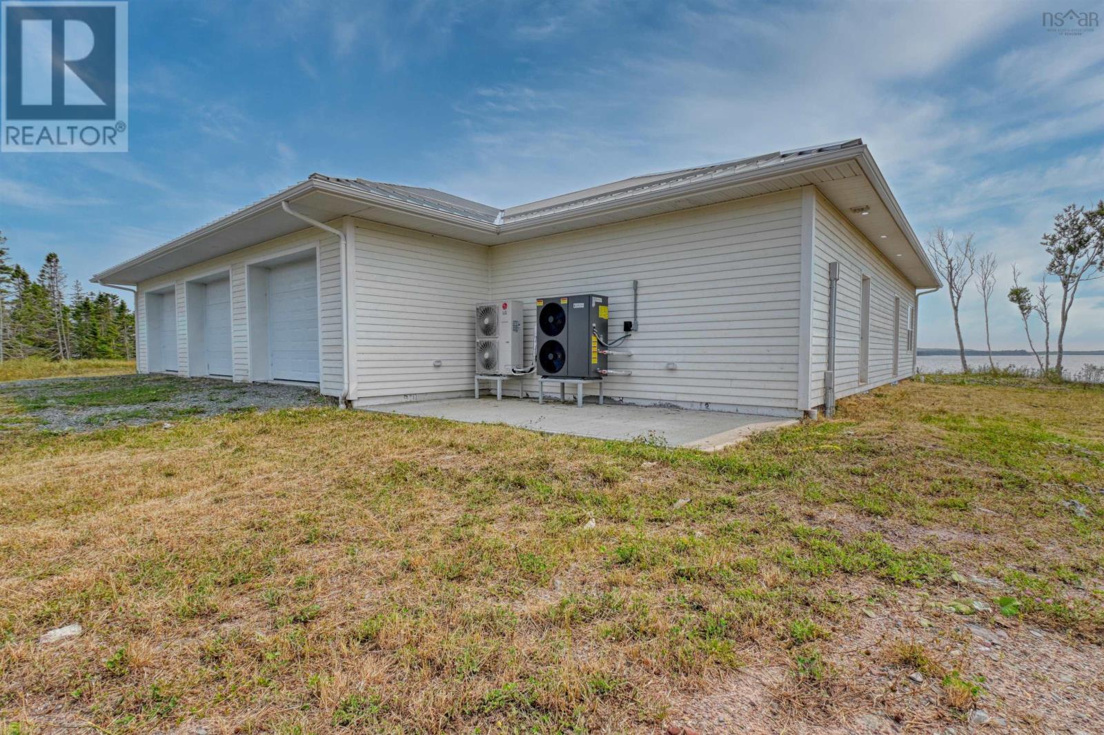 Property 32 of 42 of Eric Lane