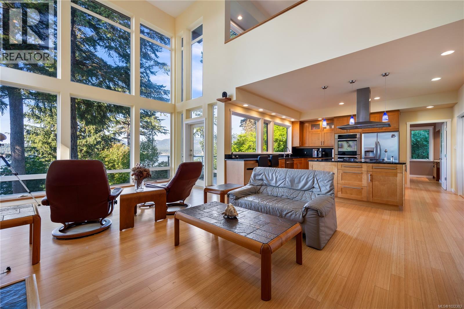 5898 Race Point Rd, Campbell River