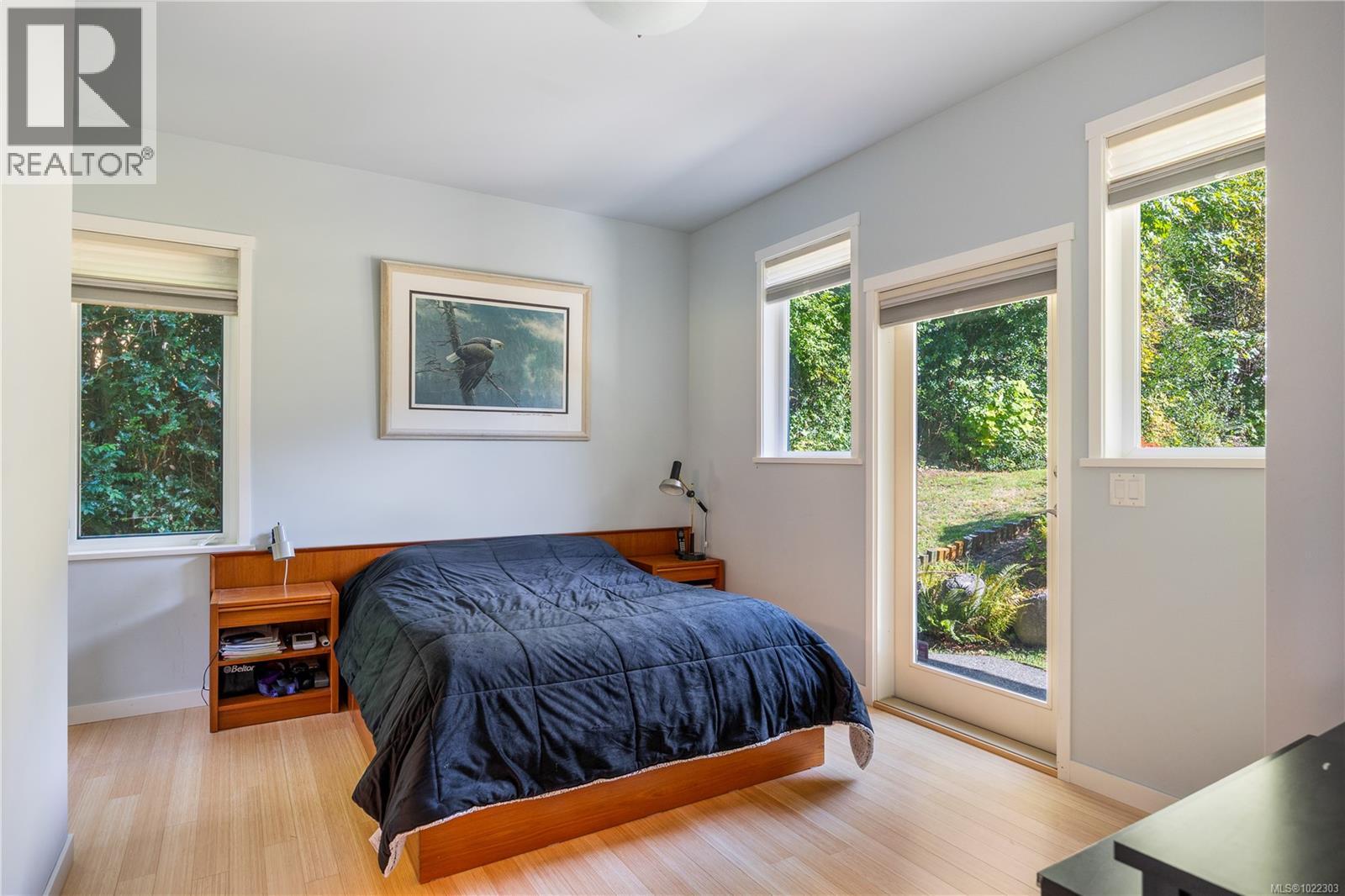 5898 Race Point Rd, Campbell River