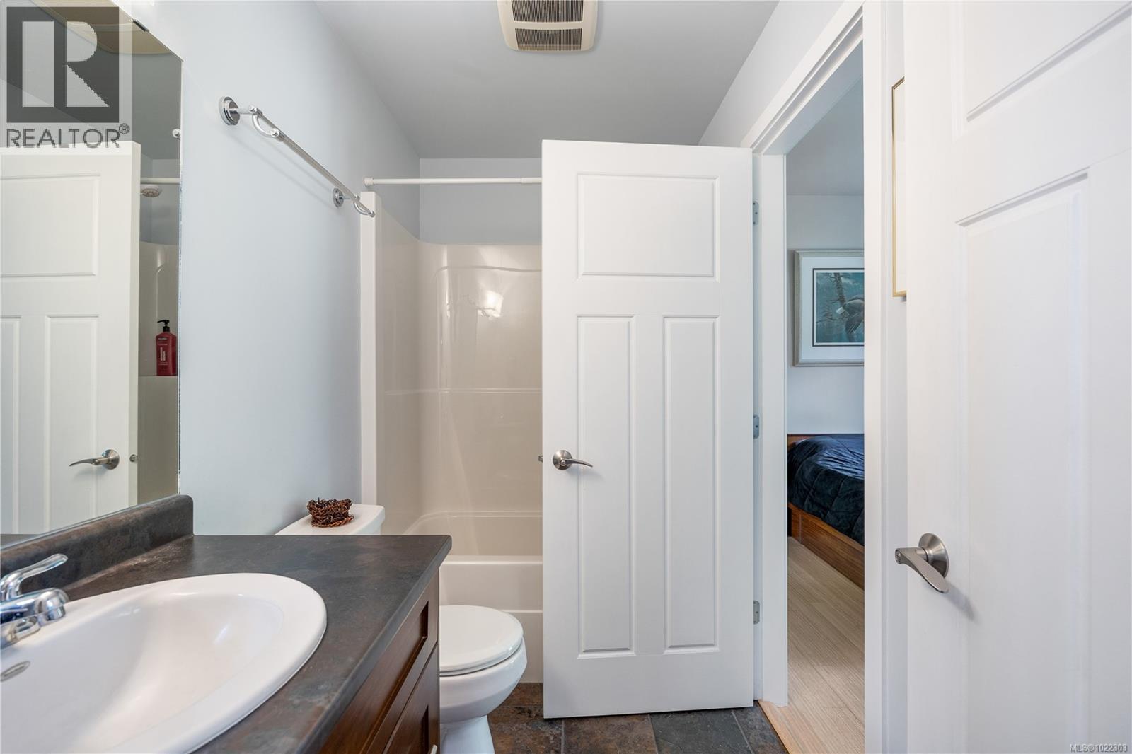 5898 Race Point Rd, Campbell River