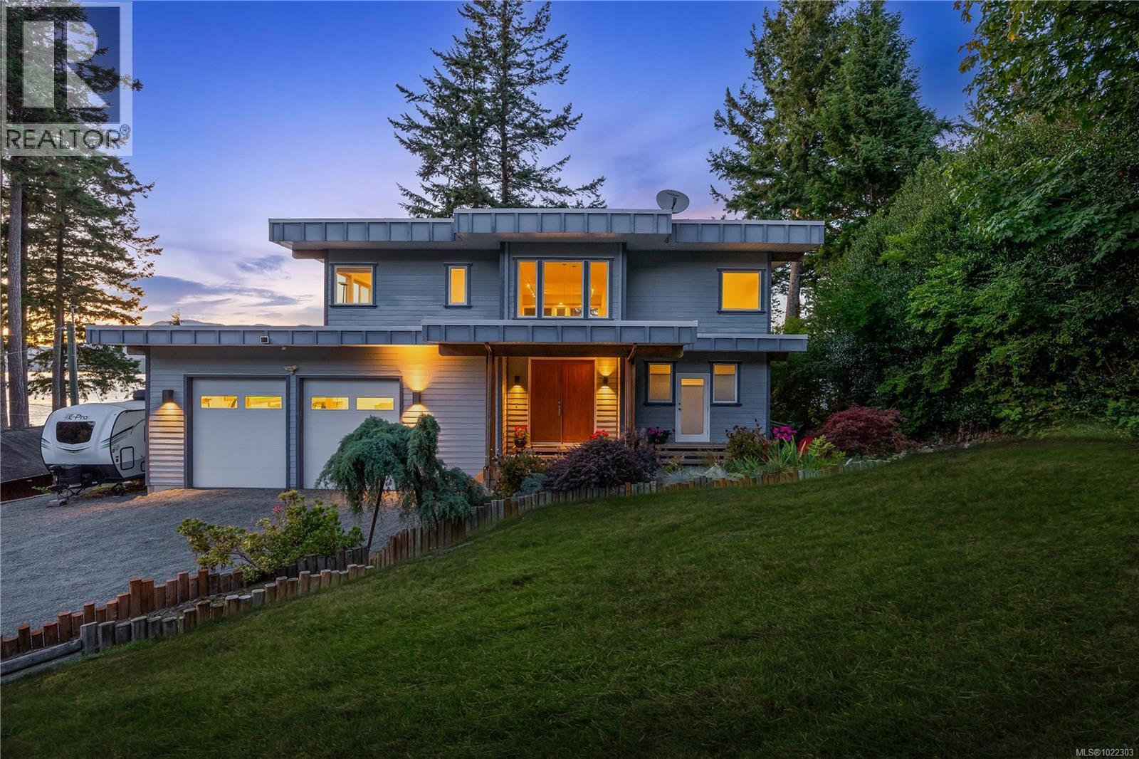 5898 Race Point Rd, Campbell River