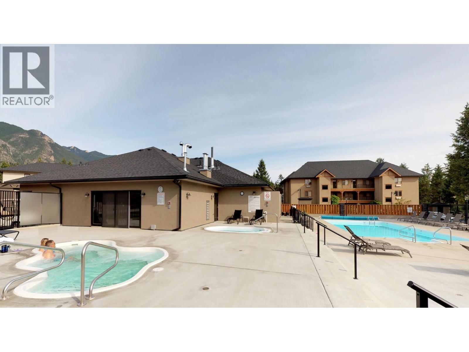 415 Q 400 BIGHORN Boulevard, Radium Hot Springs