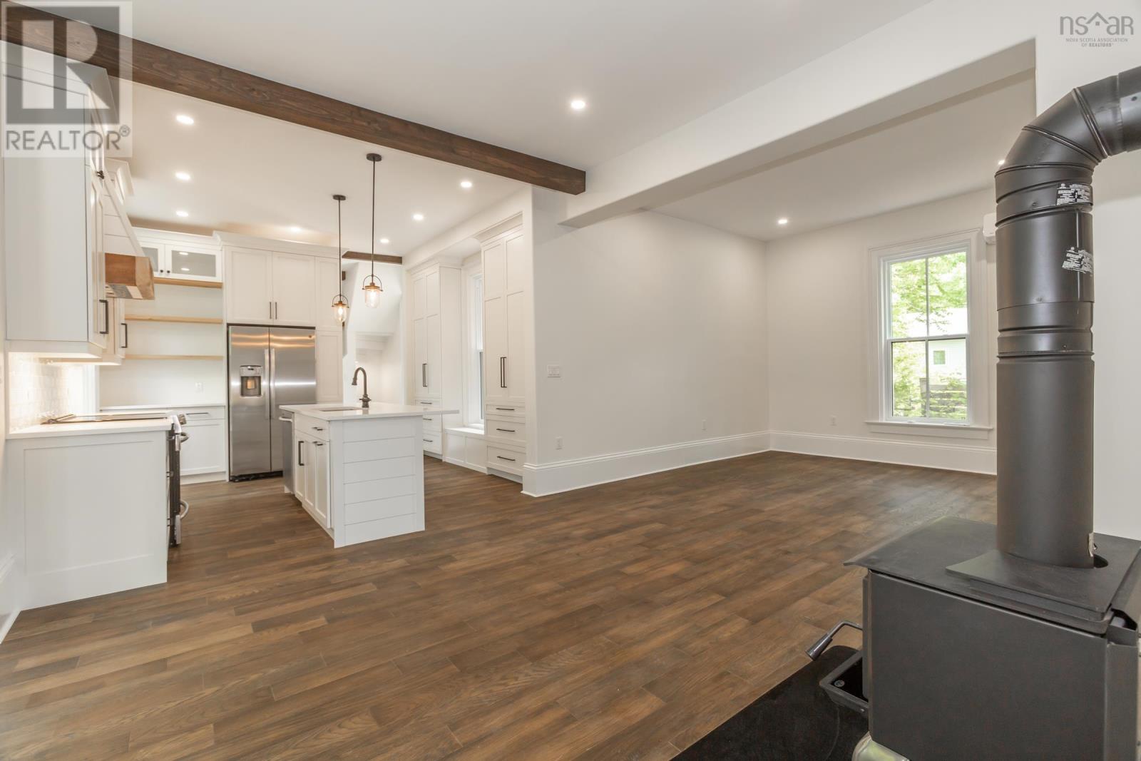 Property 12 of 29 of 780 St. George Street