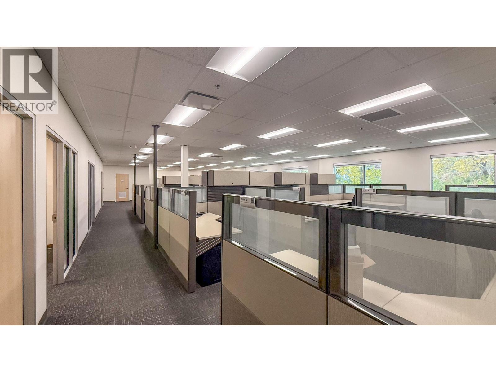 100 1090 Manhattan Drive, Kelowna