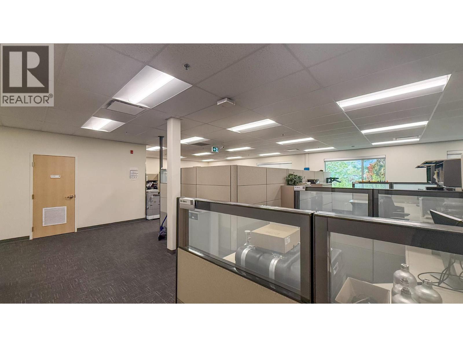 100 1090 Manhattan Drive, Kelowna