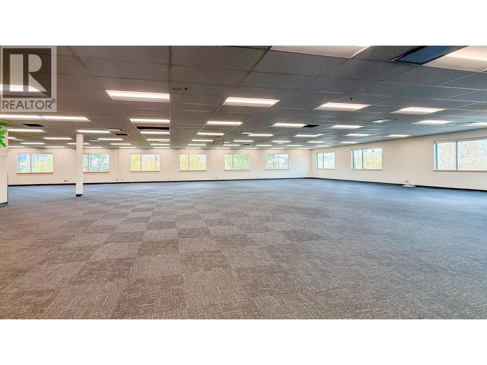 100 1090 Manhattan Drive, Kelowna