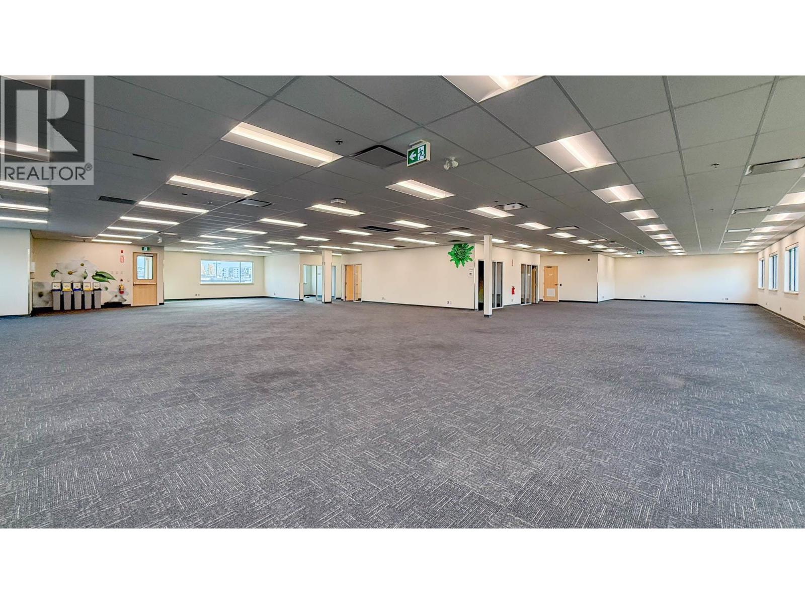 100 1090 Manhattan Drive, Kelowna