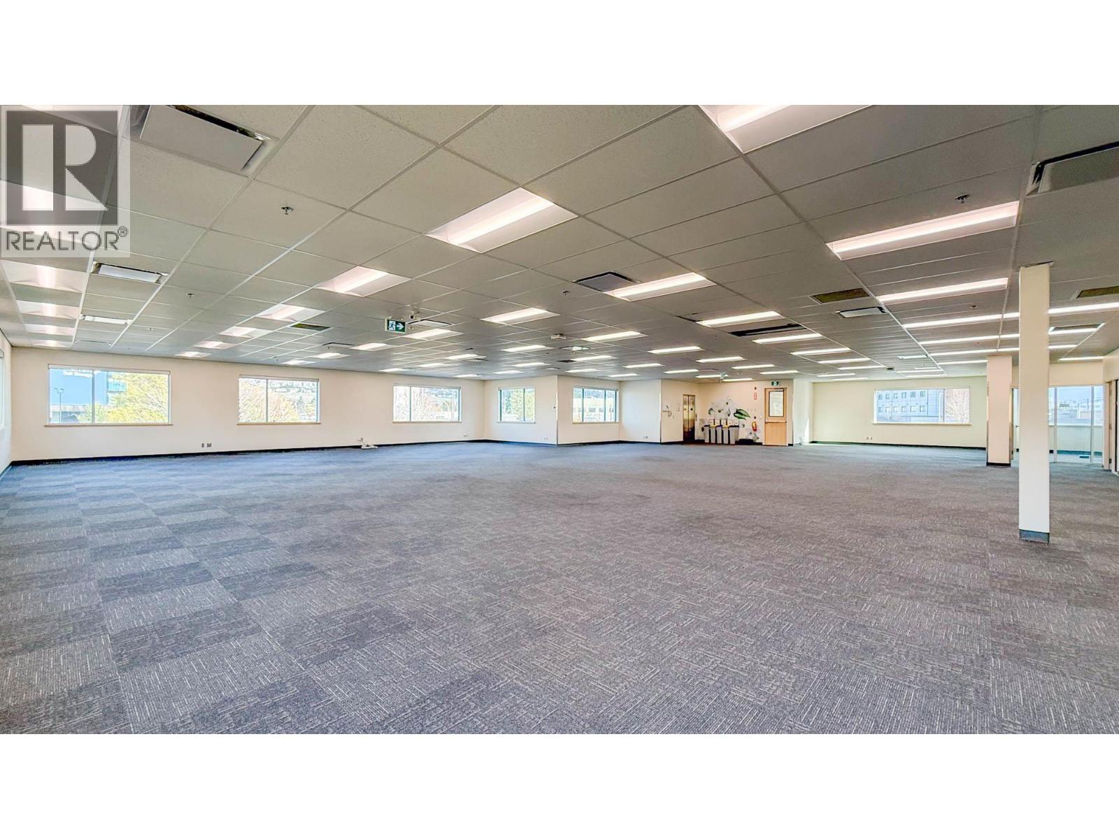 100 1090 Manhattan Drive, Kelowna