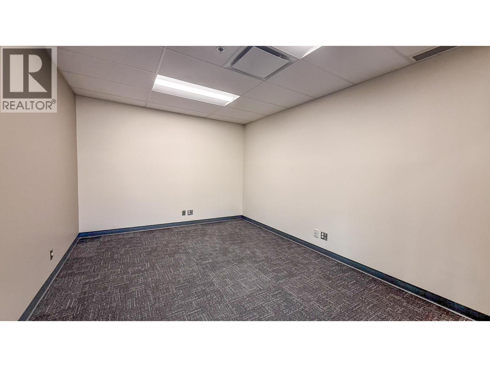 100 1090 Manhattan Drive, Kelowna