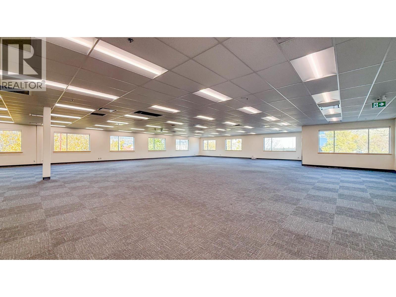 100 1090 Manhattan Drive, Kelowna