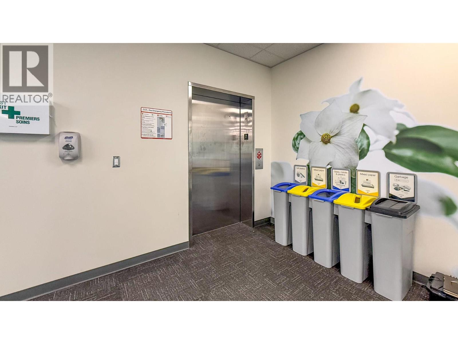 200 1090 Manhattan Drive, Kelowna