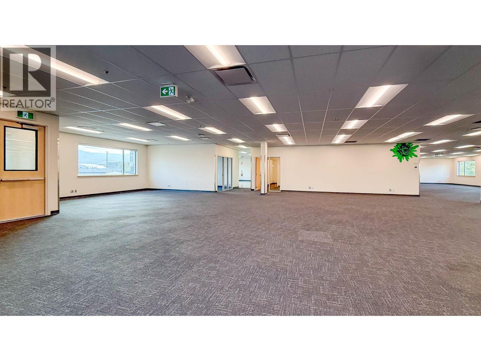 200 1090 Manhattan Drive, Kelowna