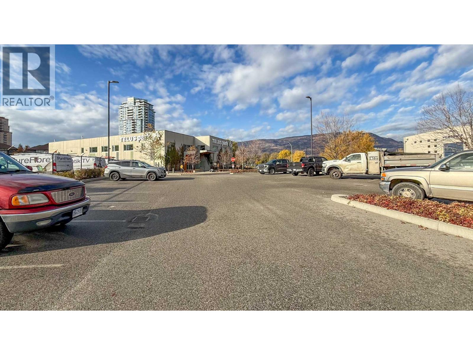 200 1090 Manhattan Drive, Kelowna