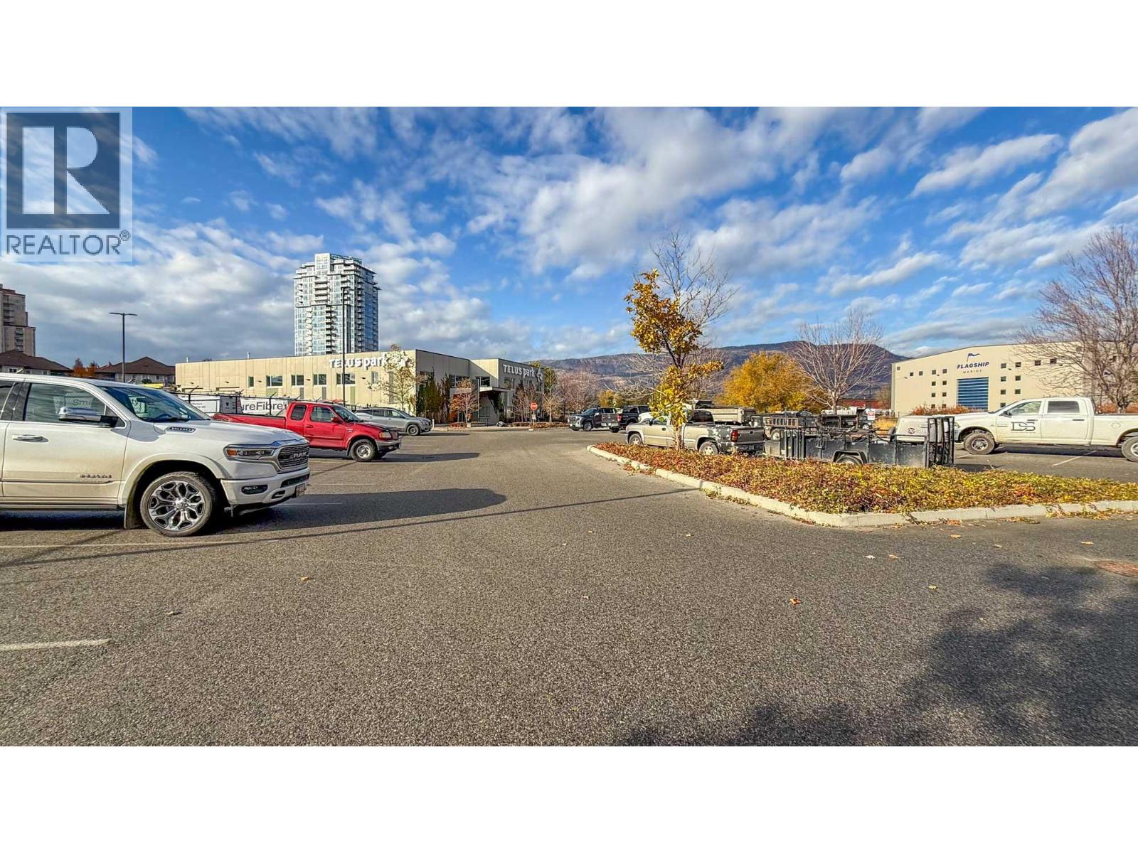 200 1090 Manhattan Drive, Kelowna