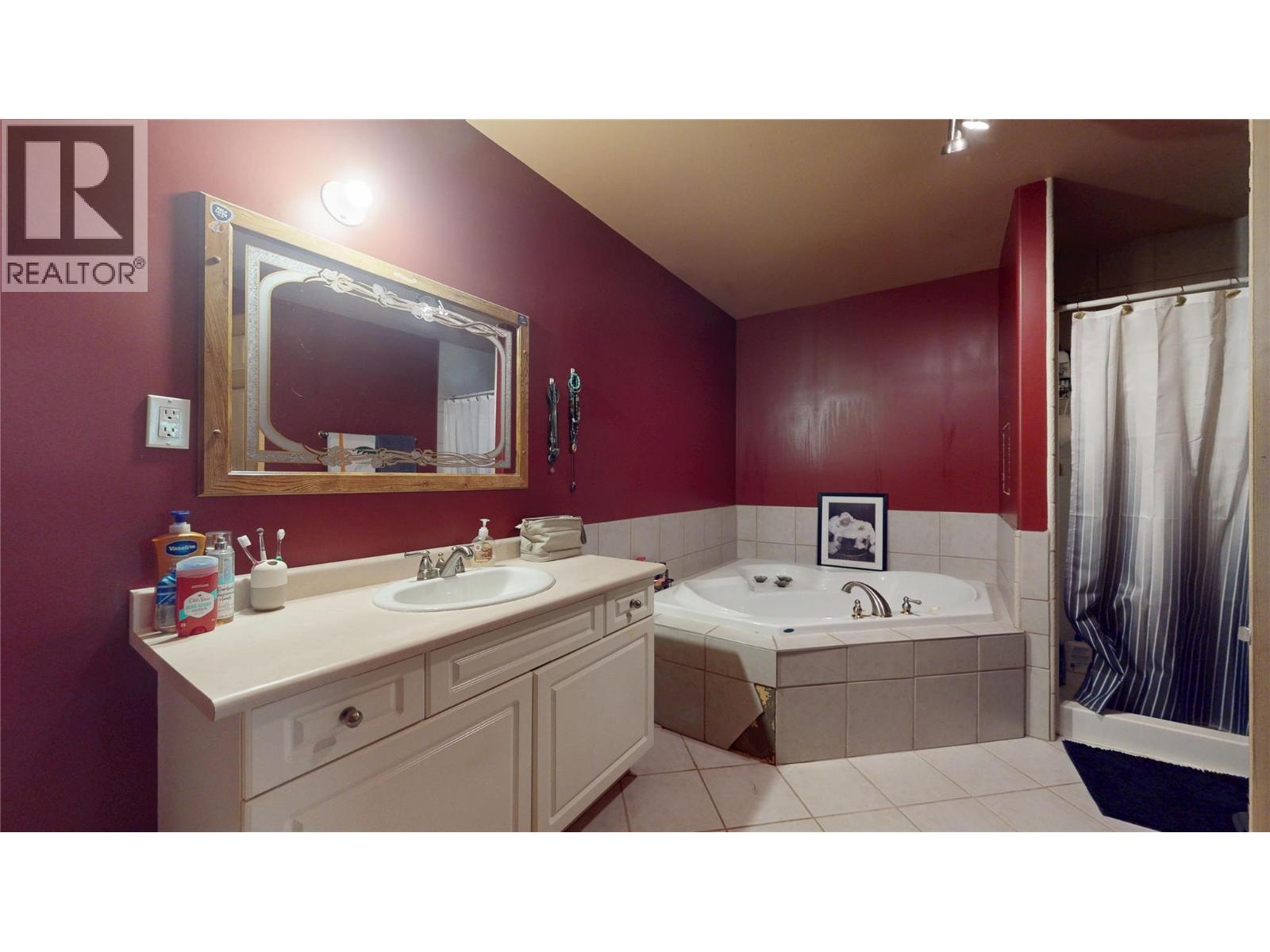 6228 Tamarack Road, Wasa