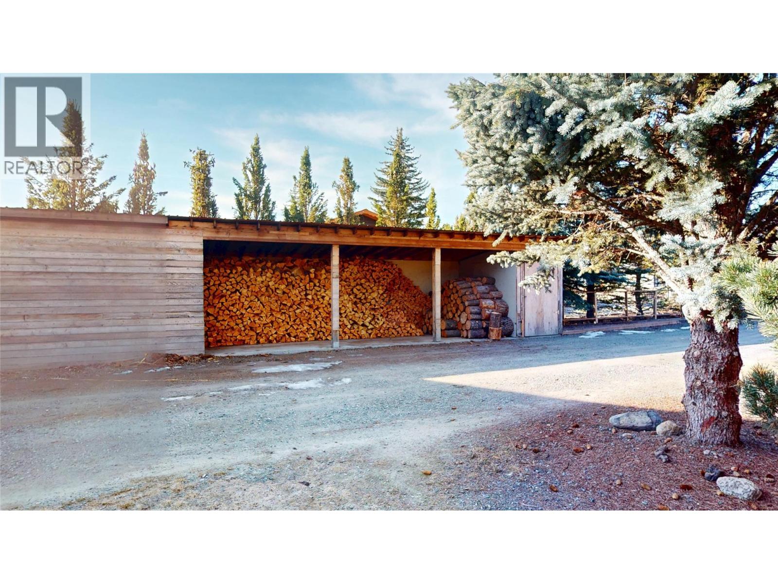 6228 Tamarack Road, Wasa