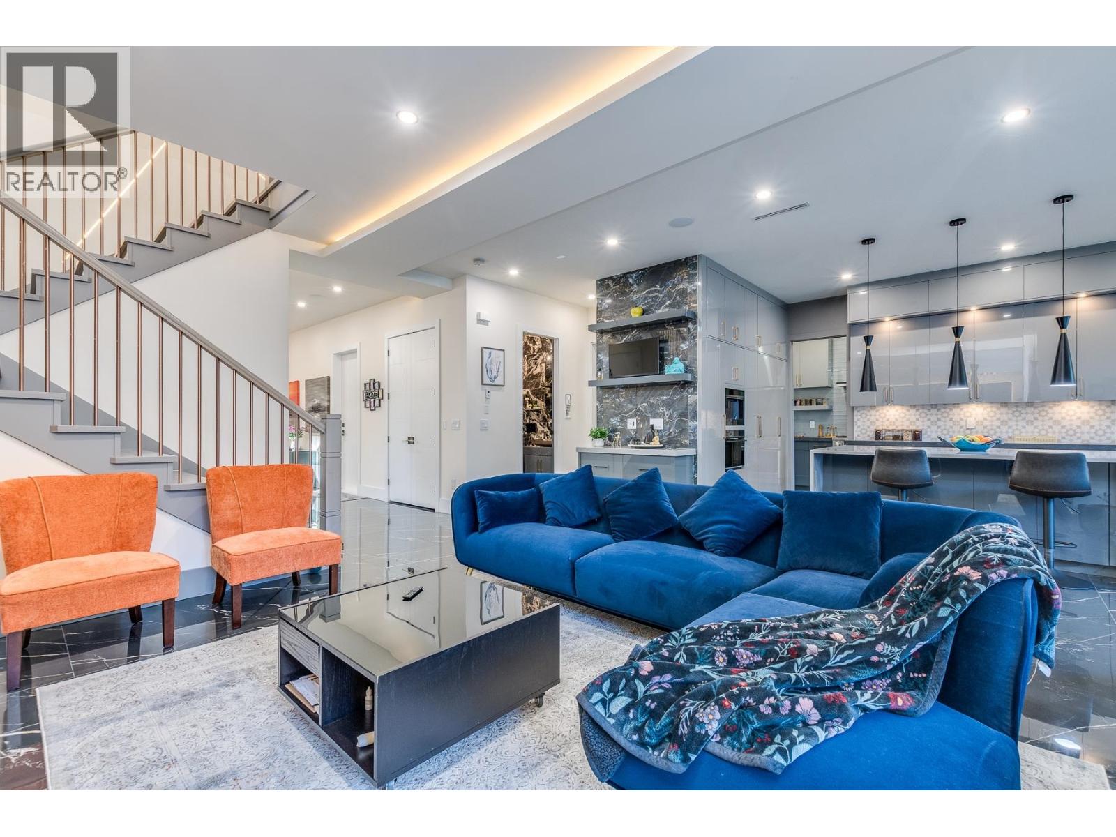 5845 WHITCOMB PLACE — photo 16