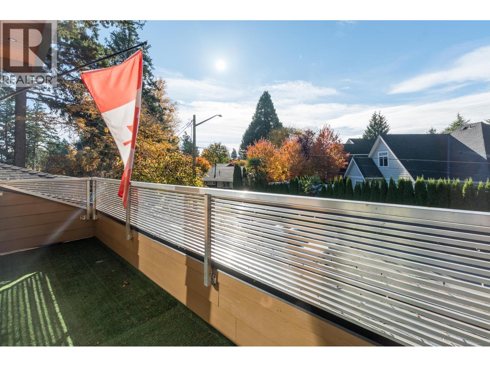 5845 WHITCOMB PLACE — photo 40